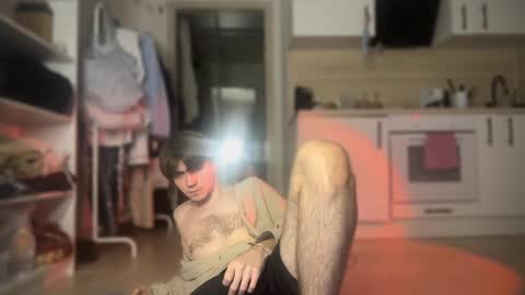 Kero online show from March 7, 2025, 9:48 pm