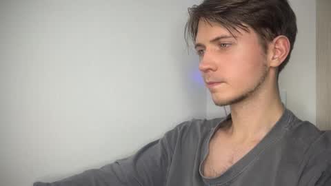 Kero online show from October 28, 2025, 10:01 pm