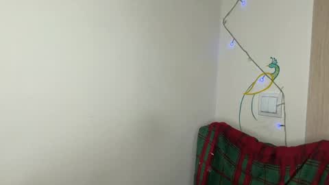 Snapshot of kero180 chatting on May 8, 2026, 6:46 pm Kero online show from May 8, 2026, 6:46 pm