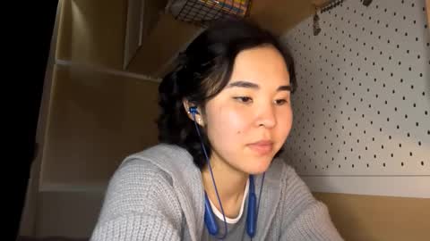 Jenny  online show from March 25, 2026, 7:47 am