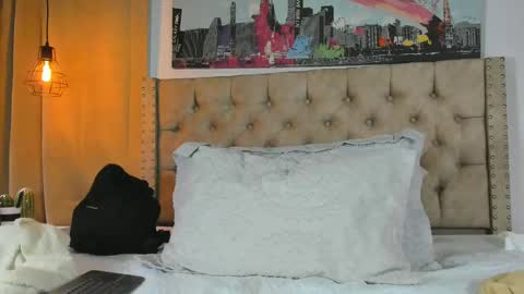 Kery Hillson online show from February 18, 2025, 1:11 pm