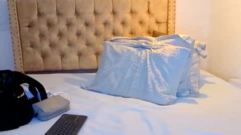 Kery Hillson online show from December 22, 2025, 12:13 pm