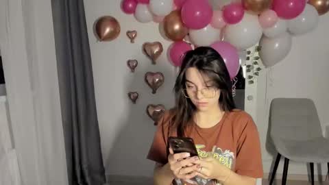 Snapshot of kesh_mne chatting on January 5, 2026, 6:44 pm kesh_mne online show from January 5, 2026, 6:44 pm