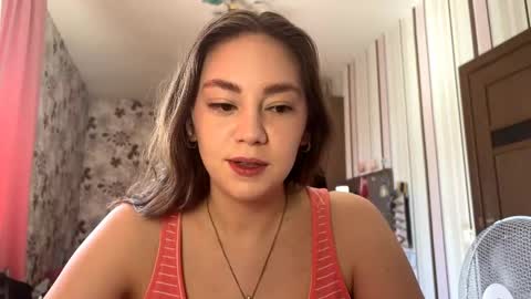 Snapshot of keshastremmel chatting on May 22, 2026, 7:37 am Ellie online show from May 22, 2026, 7:37 am