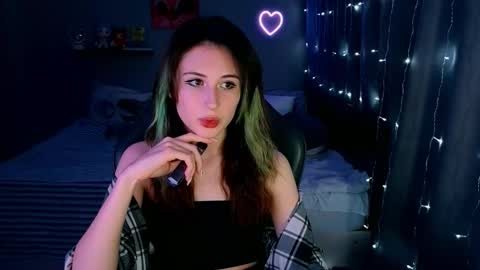 Snapshot of keti_moon chatting on February 10, 2026, 6:23 pm Keti 3 online show from February 10, 2026, 6:23 pm