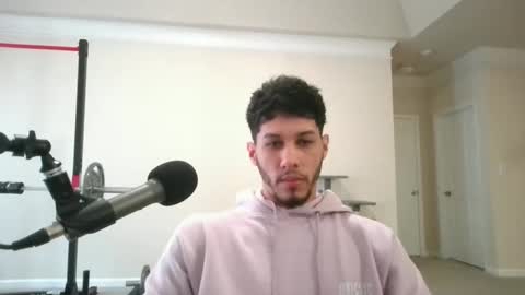 Snapshot of kevin9nch chatting on March 4, 2025, 4:09 pm Kevin online show from March 4, 2025, 4:09 pm