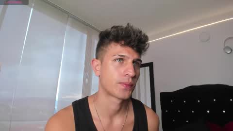 Snapshot of kevin_ahs1 chatting on October 20, 2025, 10:21 pm Kevin Ahs online show from October 20, 2025, 10:21 pm