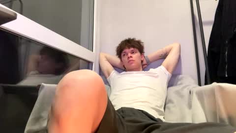 Snapshot of kevin_bucks chatting on February 6, 2026, 1:36 pm Kevin online show from February 6, 2026, 1:36 pm