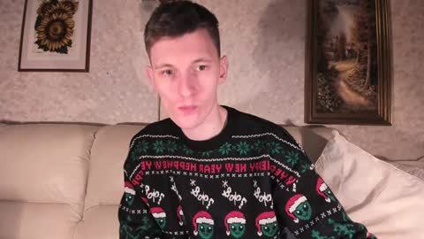 Snapshot of kevin_hornyyy chatting on January 2, 2025, 3:40 pm kevin online show from January 2, 2025, 3:40 pm