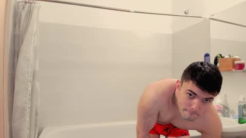 Snapshot of kevin_hornyyy chatting on January 23, 2025, 3:32 pm kevin online show from January 23, 2025, 3:32 pm
