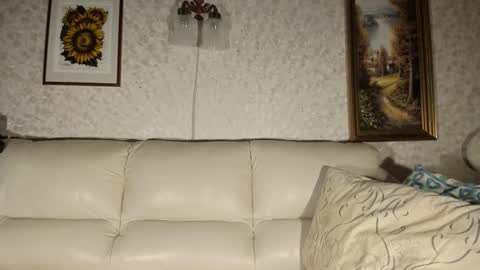 Snapshot of kevin_hornyyy chatting on October 9, 2025, 6:44 am kevin online show from October 9, 2025, 6:44 am