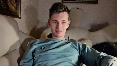 Snapshot of kevin_hornyyy chatting on October 24, 2025, 10:33 am kevin online show from October 24, 2025, 10:33 am