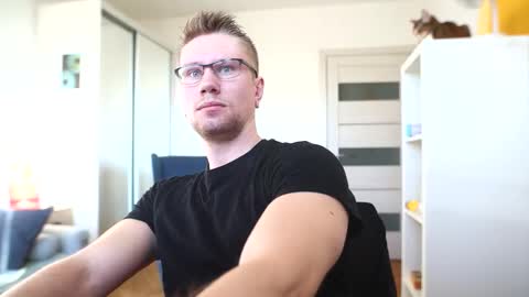 Snapshot of kevin_park chatting on February 14, 2026, 8:22 am Kev online show from February 14, 2026, 8:22 am