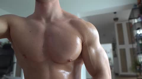 Snapshot of kevinandresxx chatting on February 17, 2026, 10:23 am Kevin online show from February 17, 2026, 10:23 am