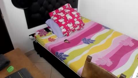 kevinkewma online show from November 12, 2025, 12:16 pm