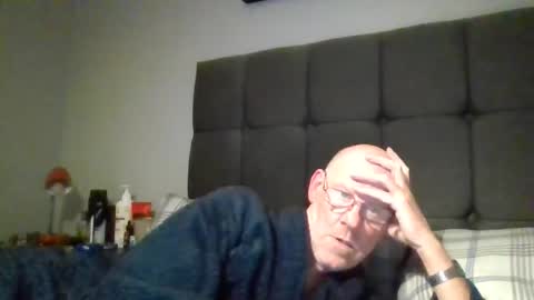 kevlooking4sez online show from November 14, 2025, 12:09 am