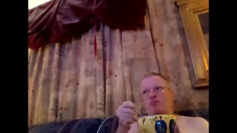 kevydaddyhubby2 online show from January 19, 2026, 5:44 am