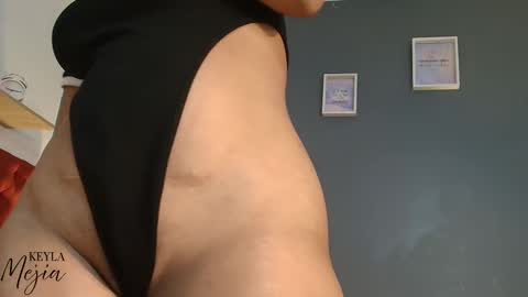 Snapshot of keyla_mejia chatting on October 25, 2025, 12:02 pm Keyla online show from October 25, 2025, 12:02 pm