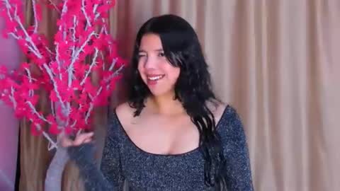 Keyla noa online show from March 18, 2026, 11:24 am