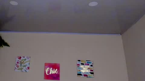 Snapshot of keyla_roberts_ chatting on March 1, 2025, 5:20 am Adhara. Help me reach 100 likes online show from March 1, 2025, 5:20 am