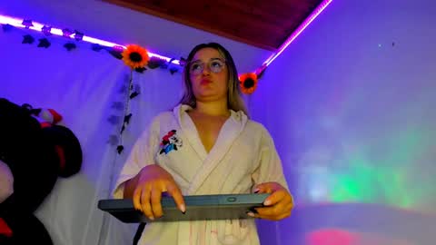 Snapshot of keyth_clement chatting on January 10, 2025, 8:37 pm Keyth online show from January 10, 2025, 8:37 pm
