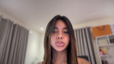 Snapshot of keziakinlley chatting on April 6, 2026, 10:16 am keziakinlley online show from April 6, 2026, 10:16 am