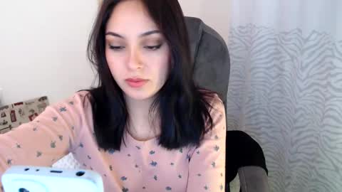 Snapshot of khal_girl chatting on February 9, 2025, 6:37 pm Liss online show from February 9, 2025, 6:37 pm