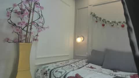 Snapshot of khaterine_hot_1 chatting on December 18, 2025, 8:37 pm Kathe Hot online show from December 18, 2025, 8:37 pm