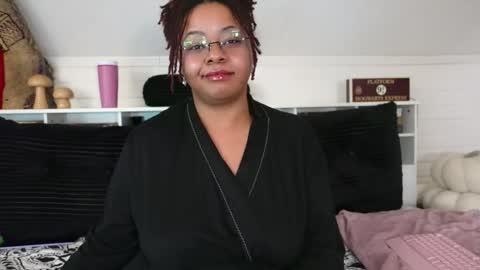 Snapshot of khayaparker chatting on February 16, 2026, 5:09 pm Khaya online show from February 16, 2026, 5:09 pm