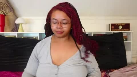 Snapshot of khayaparker chatting on March 23, 2026, 5:55 am Khaya online show from March 23, 2026, 5:55 am