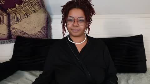 Snapshot of khayaparker chatting on May 20, 2026, 3:29 pm Khaya online show from May 20, 2026, 3:29 pm