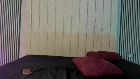 Kiara online show from December 17, 2025, 5:52 pm