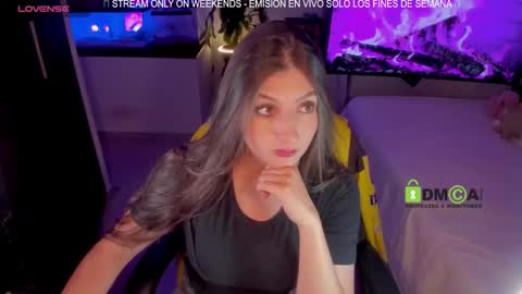 Khi.  online show from December 17, 2025, 5:57 am