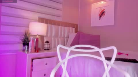 Snapshot of khloe_sweeet chatting on October 2, 2025, 11:39 am khloe_sweeet online show from October 2, 2025, 11:39 am