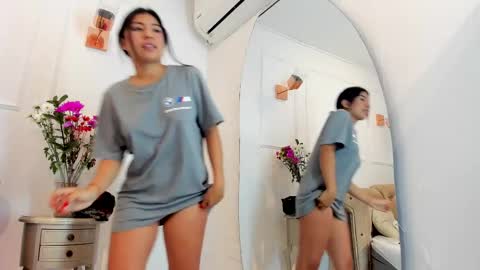 Snapshot of khloeblake chatting on February 19, 2025, 4:12 am Khloe online show from February 19, 2025, 4:12 am