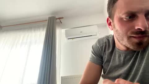 Snapshot of khloekross chatting on February 23, 2026, 12:13 pm khloekross online show from February 23, 2026, 12:13 pm