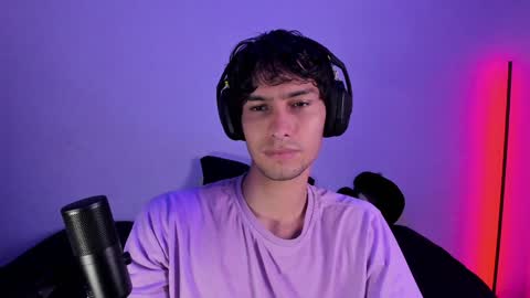 Snapshot of khozler_ chatting on January 5, 2025, 4:04 am khozler_ online show from January 5, 2025, 4:04 am