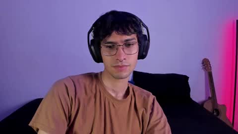 Snapshot of khozler_ chatting on February 17, 2025, 2:42 am khozler_ online show from February 17, 2025, 2:42 am