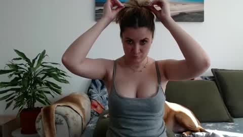 Snapshot of khrysssarah chatting on February 2, 2025, 10:24 am Sarah online show from February 2, 2025, 10:24 am