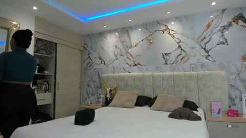    N         M online show from November 17, 2025, 11:38 am