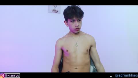 Snapshot of kianryu chatting on December 20, 2024, 12:19 am Adrian Chlloe online show from December 20, 2024, 12:19 am