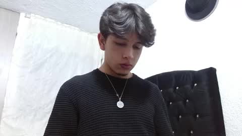 Snapshot of kianryu chatting on September 14, 2025, 12:10 am Adrian Chlloe online show from September 14, 2025, 12:10 am