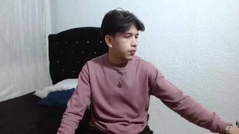 Snapshot of kianryu chatting on October 6, 2025, 11:46 pm Adrian Chlloe online show from October 6, 2025, 11:46 pm