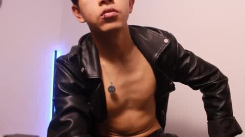 Snapshot of kianryu chatting on October 24, 2025, 8:05 pm Adrian Chlloe online show from October 24, 2025, 8:05 pm