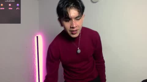 Snapshot of kianryu chatting on November 27, 2025, 3:25 pm Adrian Chlloe online show from November 27, 2025, 3:25 pm