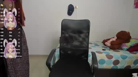 Evelyn online show from December 31, 2024, 9:39 pm