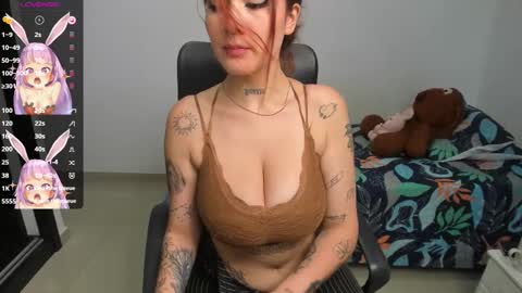 Evelyn online show from February 23, 2025, 2:29 am