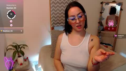 Kiara Bermont online show from December 1, 2025, 4:12 pm