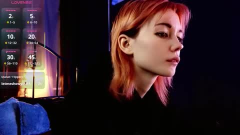 Snapshot of kiara_dream chatting on February 22, 2026, 9:35 pm Kira online show from February 22, 2026, 9:35 pm