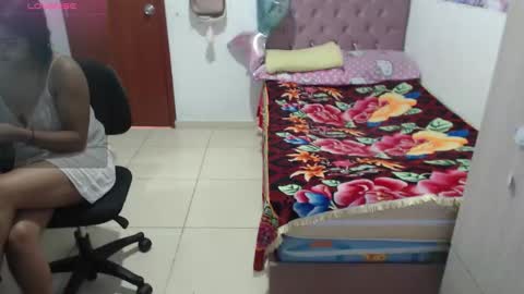 Kiara online show from December 15, 2025, 6:56 pm